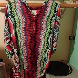 Ivy Jane Burnt Red and Green Geometric Top